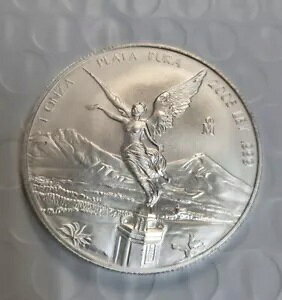 2005 メキシコ リベルタード 1 オンス BU メキシコ銀貨 SA89