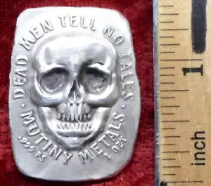 1IX .999 ␻uDead Men Tell No TalesvXJo[AMutiny Metals Club o[