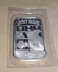 LUCKY SHARK |X^ GNXvX ~g PEM 1IX Vo[ A[g o[ .999 Mu