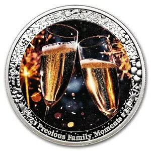 2025 �J�����[�� 1 �I���X �V���o�[ �M�d�ȉƑ��̏u��: �V�N