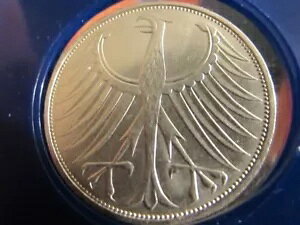 A 1974 D hCc 5 }[NuXN[~O C[Ov L[ fCg nCO[h Vo[ NE