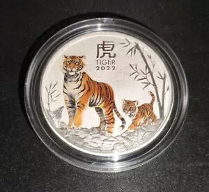 2022 2 �I���X �t�@�C�� �V���o�[ ����̃^�C�K�[ �J���[�����ꂽ�I�[�X�g�����A �p�[�X �R�C�� �J���[