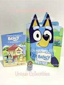 Bluey 2024 �R�C�� �J���[�R�C�� �J���ς݃`���[�u�A�t�H���_�[�A�X�^���v�p�b�N �o���h�� �V�i