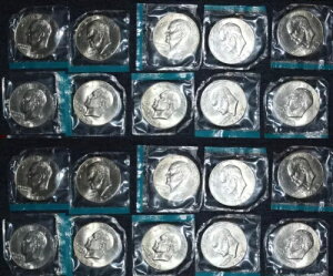 20 BU �R�C�� 1973 P �A�C�[���n���[ �h�� �~���g �Z�b�g �`�F�� ���[�� IKE $1