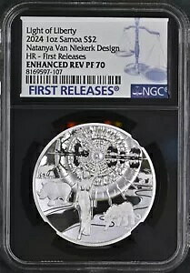 2024 �T���A ���C�g �I�u ���o�e�B 1 �I���X �V���o�[ NGC �G���n���X�h ���u PF70 FR- �i�^�[�j�� �f�U�C��