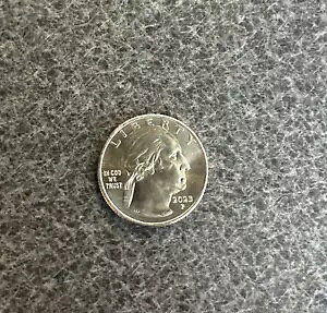 �G���[ - 2023 P - Jovita Idar �N�H�[�^�[ �G���[ �R�C�� �~���g�uIN COD WE TRUST�v���A P