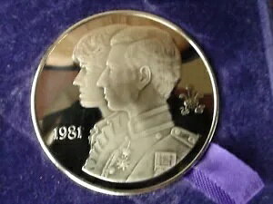 {1981NEF[Ycqaƃ_CAiEXyT[vl̋LORCB