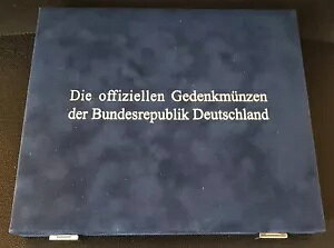 AMa 37 X 10 }[N 1987 - 2001 RC JvZ {bNX PP 82280