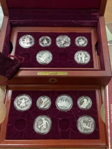 1996 Ag^čIsbN 12 v[t݃ZbgAIWiؔ