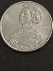 G[ - 2023 D - Wr^EC_̏nɁuIn Cod We Trustv̏\}[N\