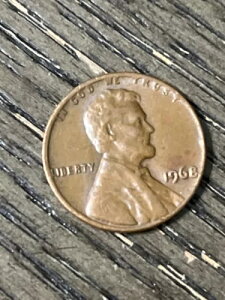 レア 1968 - アメリカ 1 セント - D 鋳造、リムのレタリング エラーが流通