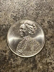 uAvWr^ C_ NH[^[ 2023 P ~g G[ RCǂݎuIn Cod We Trustv