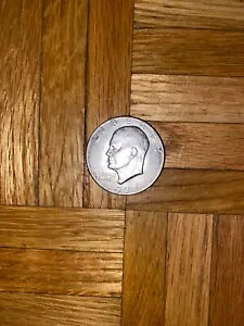 1972ÑAC[n[哝̂1hd݁B~g}[N͂܂BDI