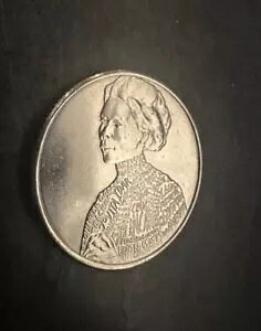 G[ - 2023 D - Wr^EC_̏nɁuIn Cod We Trustv̏\}[N\