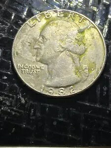 1982 tBhC P ~g}[N G[RC