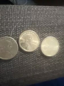 THREE - 2001-P �T�J�K�E�B�A 1 �h�� �R�C�� �č����R