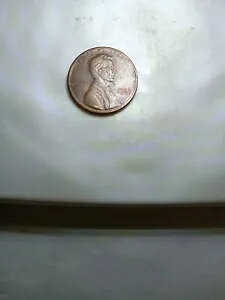 1983 ǂȂ }[N J[ ZgAɒꂽ (1 Zg)