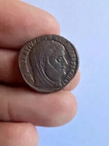 ���[�}�̃R�C�� - �}�L�V�~�A�k�X �w���N���E�X 285 - 310 AD Follis