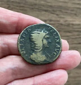 ローマ人。ジュリア・ドムナ(セプティミウス・セウェルスと結婚)。真鍮のセステルティウス。