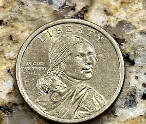 SACAGAWEA $1 �R�C�� ���� 3 ���ʂɃG���[ �}�[�N�A�~���g �}�[�N�����t������܂���B�f�G�ȃR�C���I
