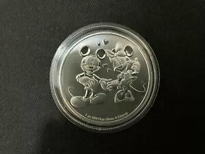 2020 jEG $2 1IX fBYj[ ~bL[ƃ~j[}EX Vo[nRC