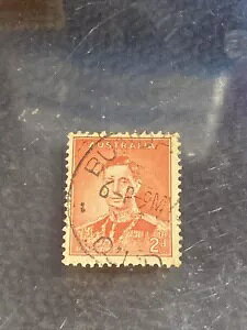 I[XgA KGVI 2d ؎ قȂ̃oG[V A ( 3/4 ̎ʐ^IWi)