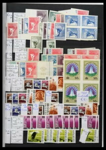 ���b�g 38728 ���g�A�j�A�؎�R���N�V���� 1991-2022�A2���̃X�g�b�N�u�b�N����B