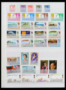 ���b�g 39819 MNH �؎�R���N�V���� �`�����l������ 1969-2004�A�X�g�b�N�u�b�N 6 ���B