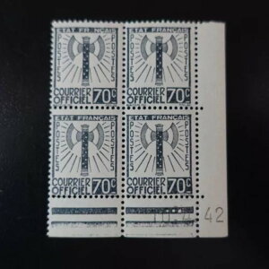 ؖ J[tX T[rXX^v No. 5 RC t 1942 N 4  10  ~g ** Luxe MNH