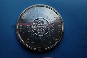 Ji_ 1964 NV[bga 200 NLO݃v[tʂĂ܂B