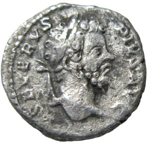 セプティミウス・セブルス、西暦 193 〜 211 年。銀のデナリウス、トロフィー、そして2人の捕虜が逆転します。