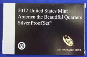 2012NlVo[ v[t ZbgB5 ̃RC ZbgB