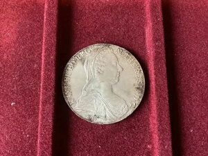 1780-X I[XgA 1^[[d KM }AEeWA 0.833  28g  #83