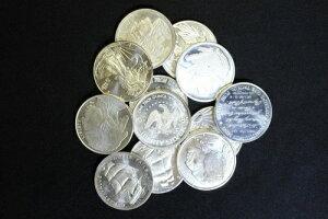 ジェネリック 1オンス シルバーラウンド .999 ファイン