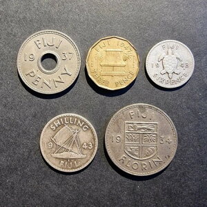 フィジー 1934 - 1947 5 枚セット - 1 ペンス、3 ペンス、6 ペンス、シリング、フローリン、KGVI、KGV 銀貨 3 枚