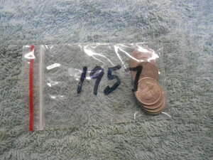 C28. 1957年ニュージーランド3ペンス硬貨12枚 - 工芸品に最適