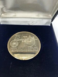 hCc _C[xc75NLO 1000 X^[OVo[ 1961NRCg[N_I