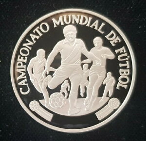 MDS y[ 5,000 \XEfEI 1982 v[t / v[tuFIFA tbg{[ [hJbvvAVo[