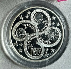 tX 1 1/2 [ 2003 Bʉݓ ݂ƃv[tݕ