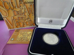 �C�^���A�A10���[���A2007�N�A���_���A�[�g�X�N�[���A��A�v���[�t�A�{�b�N�X�A�ؖ���