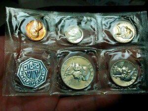 IWi 1960 Nčv[t Zbg (t)A1960 ÑX[ f[g Zg܂܂Ă܂B