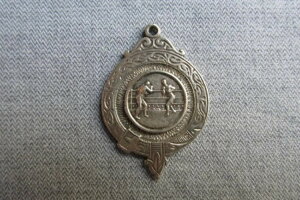 �A�C�������h�⃁�_�� -- �{�N�V���O -- ���C���[���N�I�茠 -- �o���^�� -- 1935