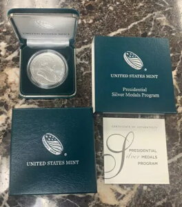 �哝�̋⃁�_���v���O���� *�W�����E�A�_���X* 1�I���X .999 �V���o�[ ~ OGP & COA