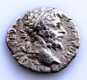 ローマ帝国 - セプティミウス・セウェルス。デナリウス 196-197 AD ローマ。シルバー 1.4g。