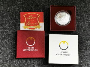  10 [ I[XgA 2011 N[Qtg̃hؖ-