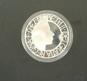 pAGUxX2A2003NAՊLO݁i.925jv[t5|h