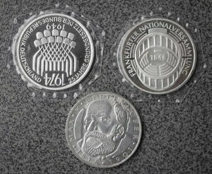 Drei 5-DM-M?nzenA625er Silber: PettenkoferANationalversammlungAGrundgesetz