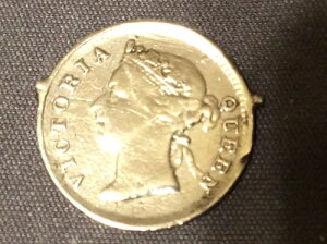 1894年香港銀貨5セント、表裏に大きな反芻、表裏にひび割れあり