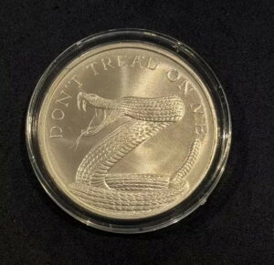 1IX 999 ⃉EhuDon't Tread On MevVo[V[hiJvZ|[`j