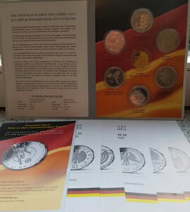 2011N 10[LOd6Zbg MDMuX^[ ݂Ȃ